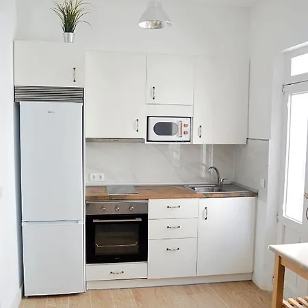 Apartman En Centro De *