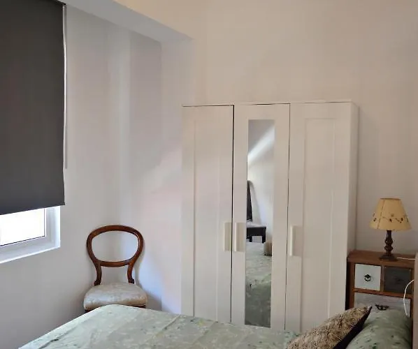 En Centro De * Ferrol